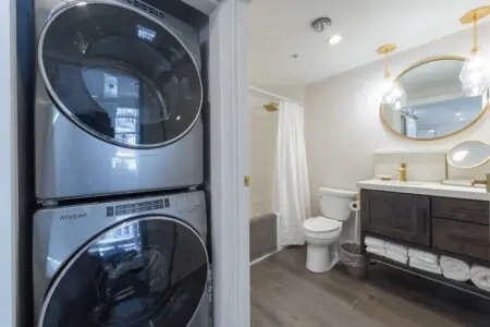 915fe361 914f 42 JJCUS