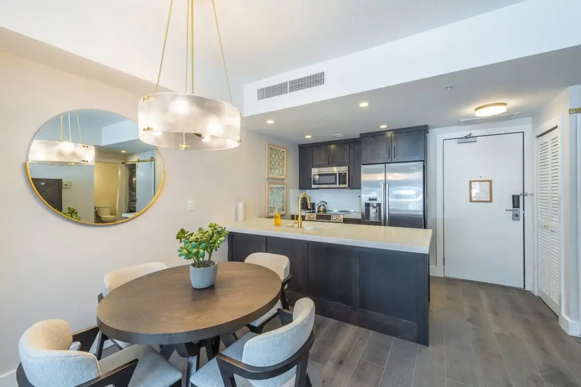 b2c78200 e067 41 bN Rt