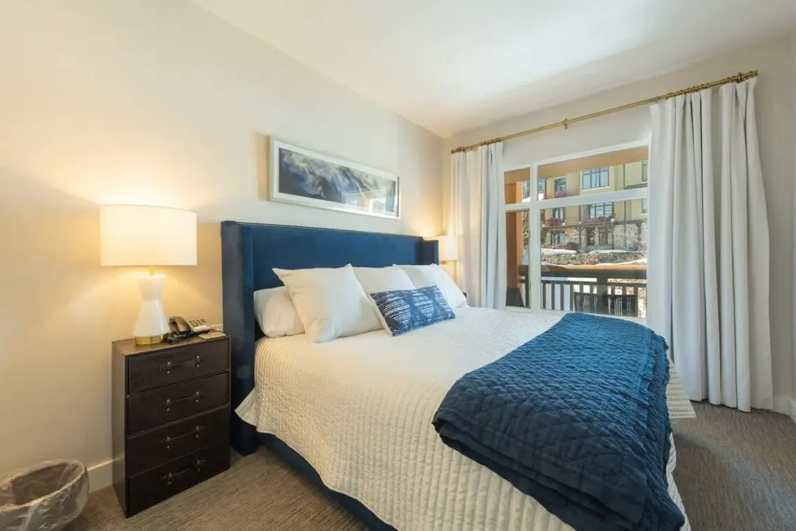 b6cfdbce 4643 4f bndA7