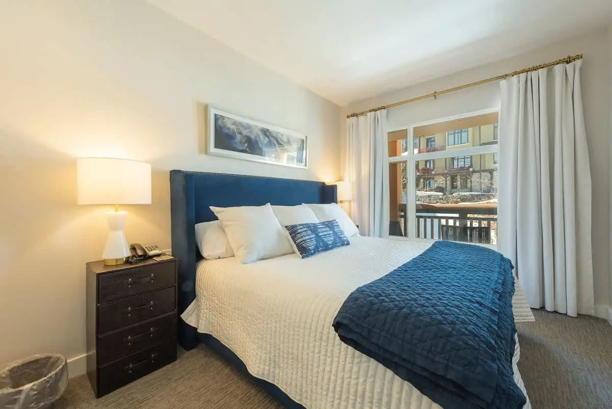 b6cfdbce 4643 4f bndA7