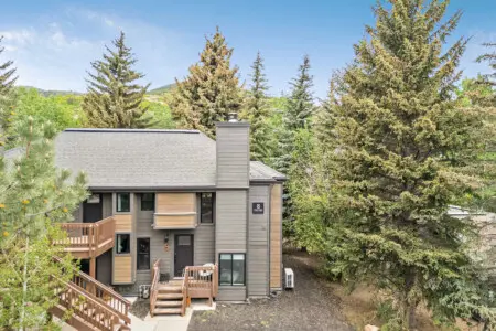 sdaend1nkufvxxdobju8