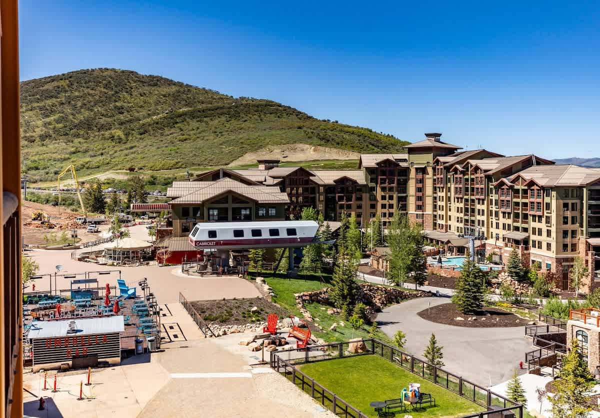 75491958 8893 40 Y8SwA